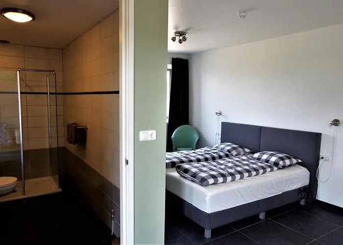 לינה וארוחת בוקר Bed And Breakfast Wouw 3*